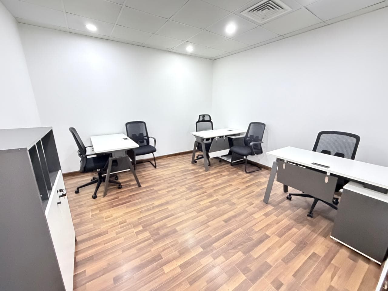 Strategic Business Hub | Deira Al Muraqabat · photo 1 of 15